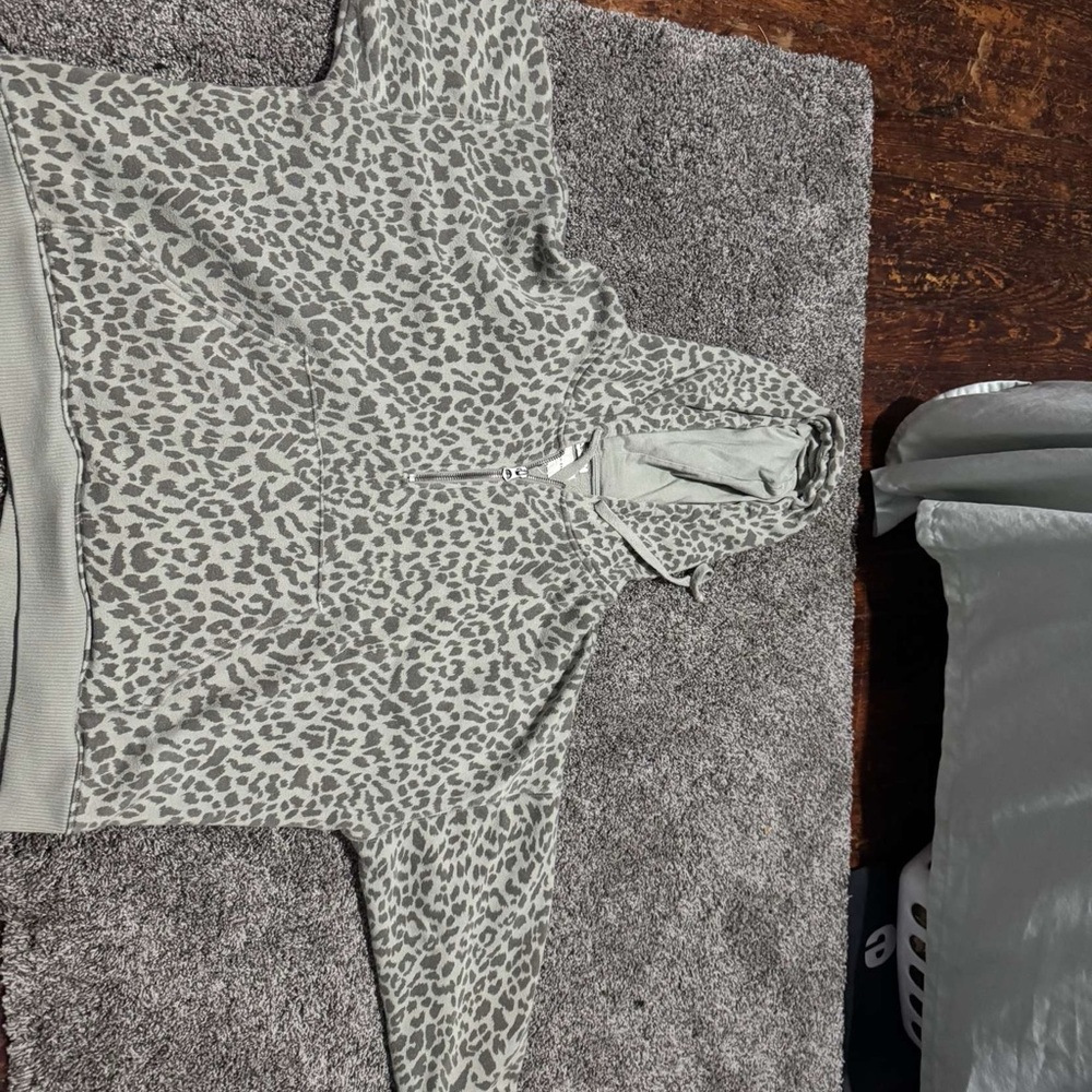 American Eagle Outfitters Gray Leopard Print Jacket
